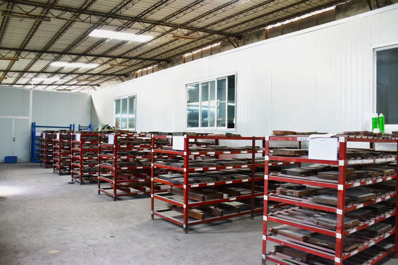 Collaborative production floor with multiple factory workstations